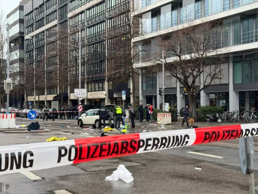 A special police task force (SEK) after the fatal knife attack Friday at the festival in Solingen, August 2024