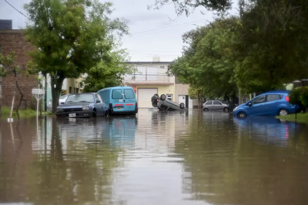 U poplavama u Argentini poginulo 16 osoba, proglašena nacionalna žalost