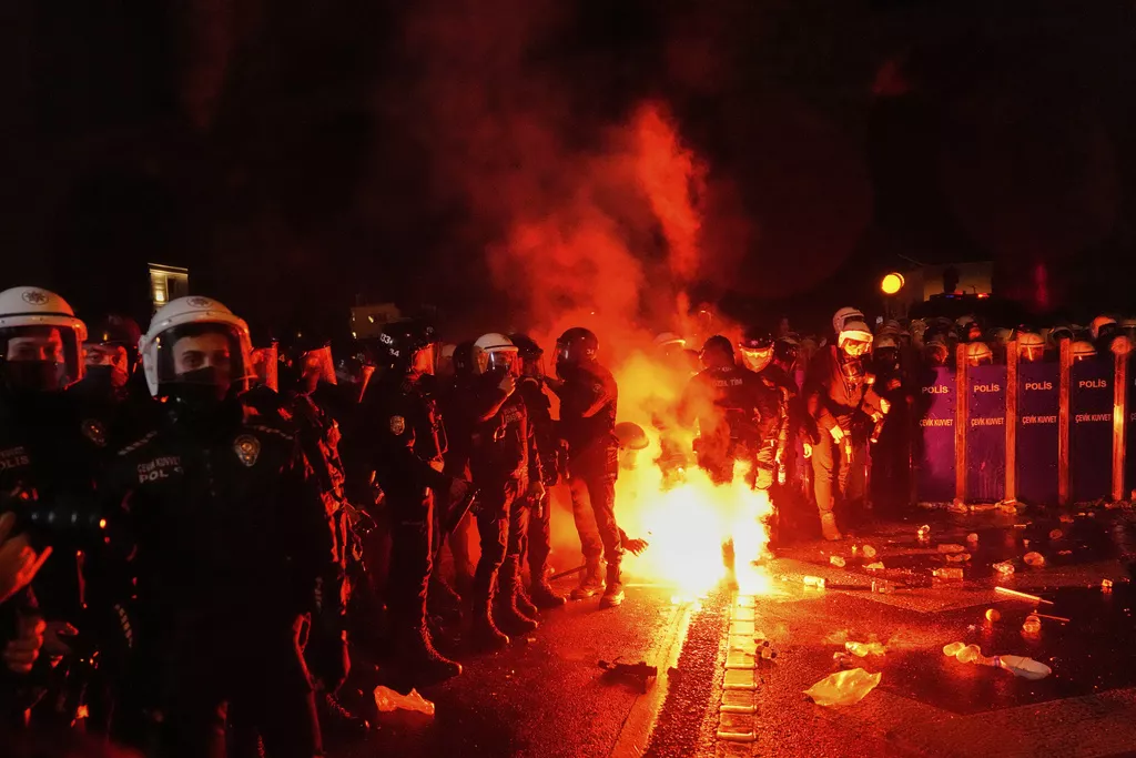 Protesti u Istanbulu: Građani se sukobili s policijom