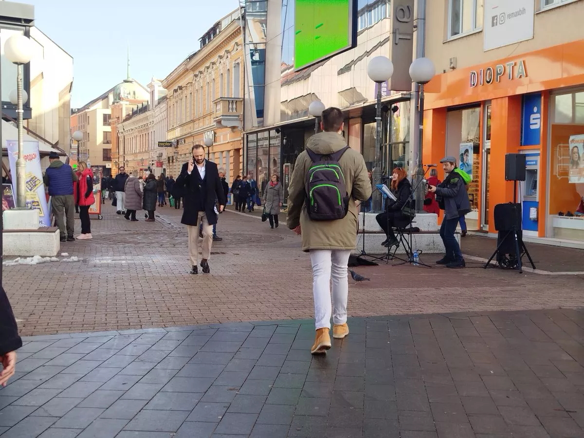 Istraživanje: Građani u RS najviše vjeruju vjerskim zajednicama pa onda medijima, u FBiH situacija obrnuta