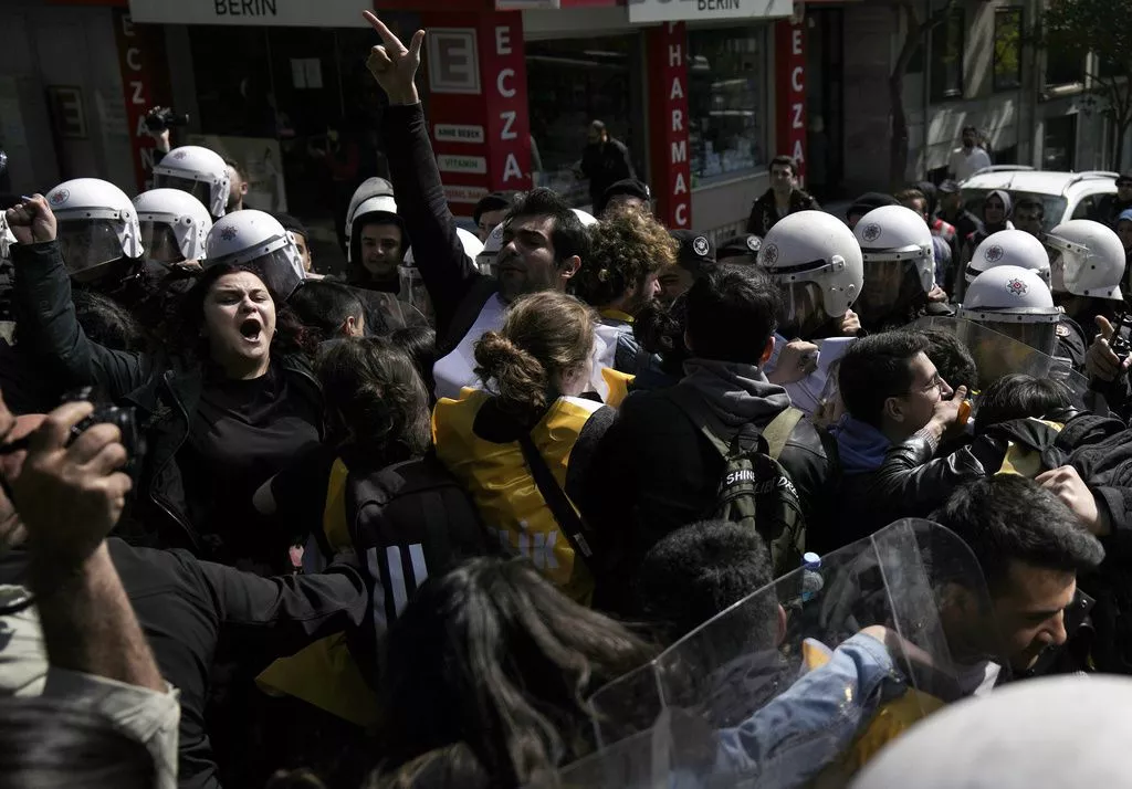 Prvi maj u Istanbulu: Zabranjeni protesti, sukobi i hapšenja