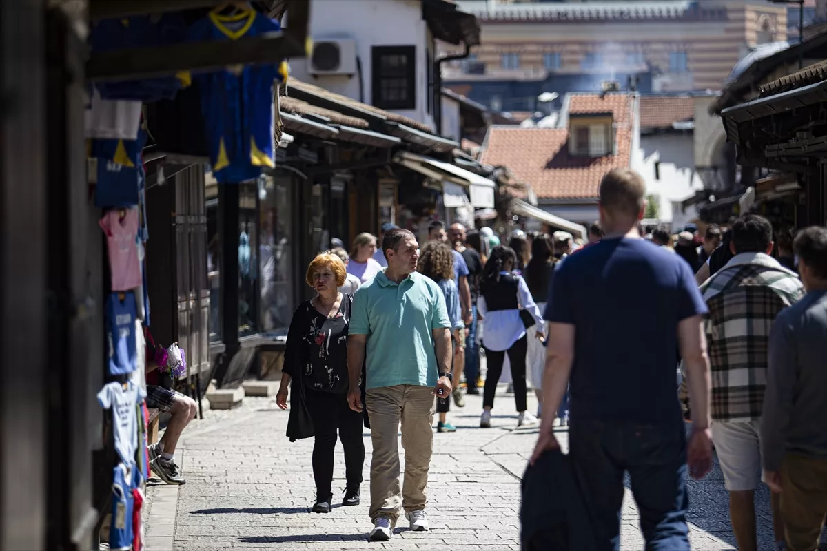 Prava radnika i turizam: Kako ublažiti posljedice neradne nedjelje u Sarajevu?