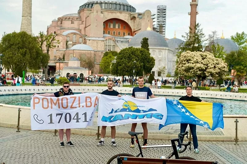 Skupljeno 30.000 KM liječenje Anelije Smajić: Faruk Suljović nakon osam dana stigao u Istanbul