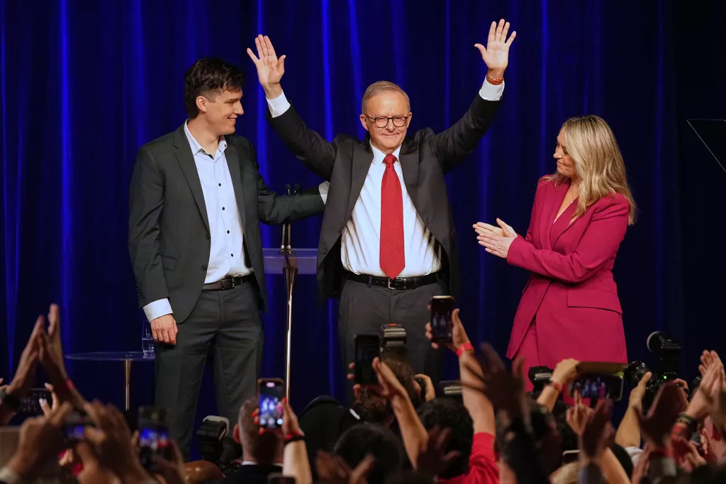 Anthony Albanese prvi australijski premijer u poslednjih 20 godina koji je osvojio dva uzastopna mandata 