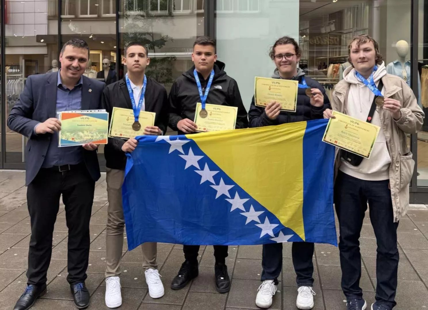 Dvije zlatne medalje za učenike iz BiH na olimpijadi inovacija u Litvaniji