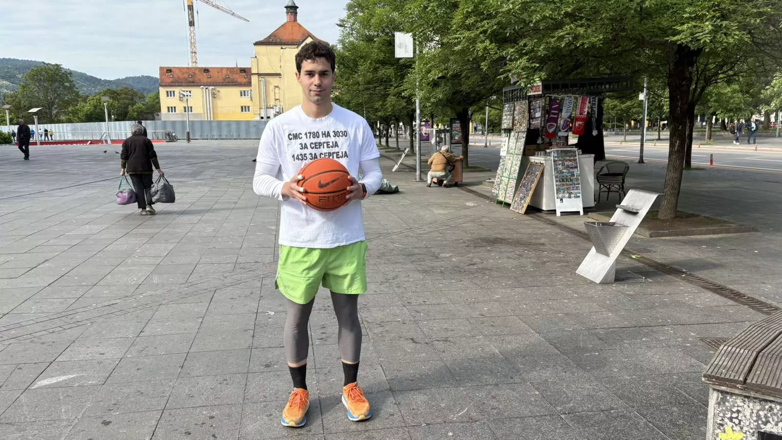 Mladi košarkaš u humanoj misiji, dribla loptu od Banjaluke do Beograda