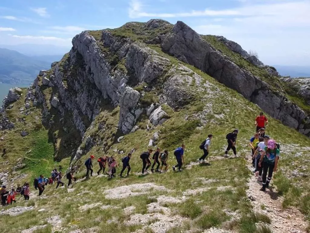 Uspon na vrh planine Kamešnice okupio oko 250 planinara