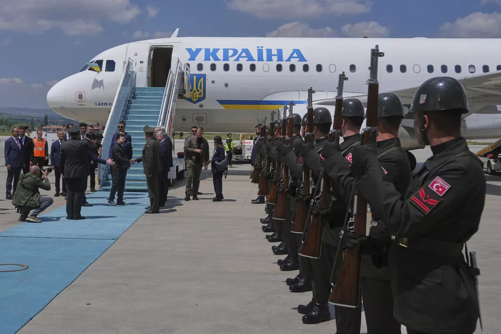 Iz poštovanja prema Trumpu i Erdoganu: Zelenski šalje delegaciju u Istanbul na razgovore s Rusijom