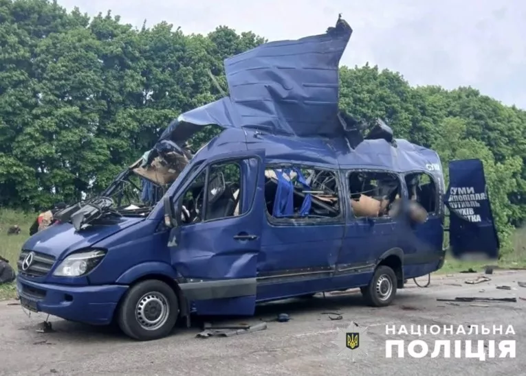 Autobus u Ukrajini pogođen dronom, najmanje devet mrtvih