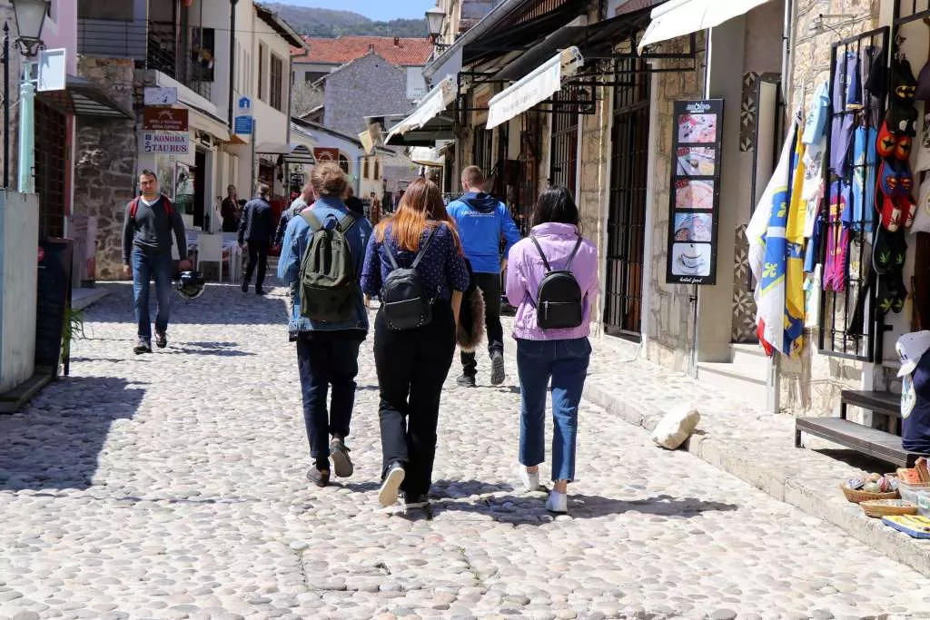 Policija o norijadi u Mostaru: Iz sigurnosnih razloga organizirana šetnja gradom nije dopuštena