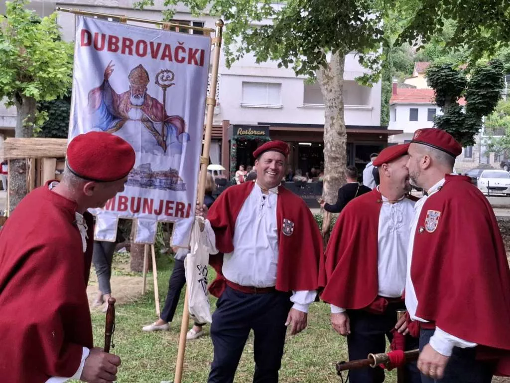 Deseta "Stolačka tarča" oživjela duh srednjeg vijeka – viteški spektakl privukao posjetioce iz regije