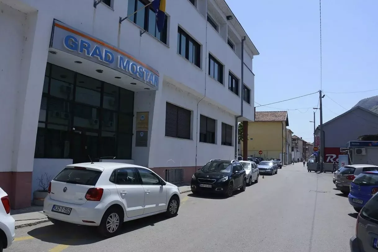 U ponedjeljak Dan žalosti u Mostaru povodom tragične smrti troje mladih