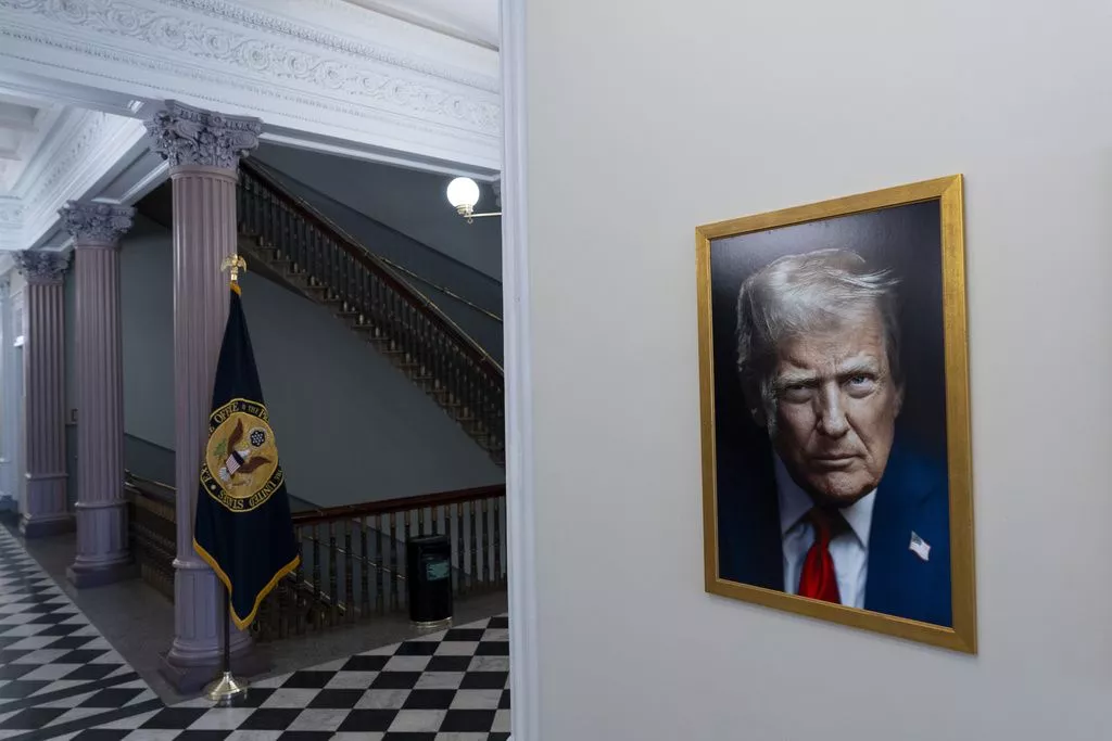 Bijela kuća objavila novi zvanični portret Donalda Trumpa