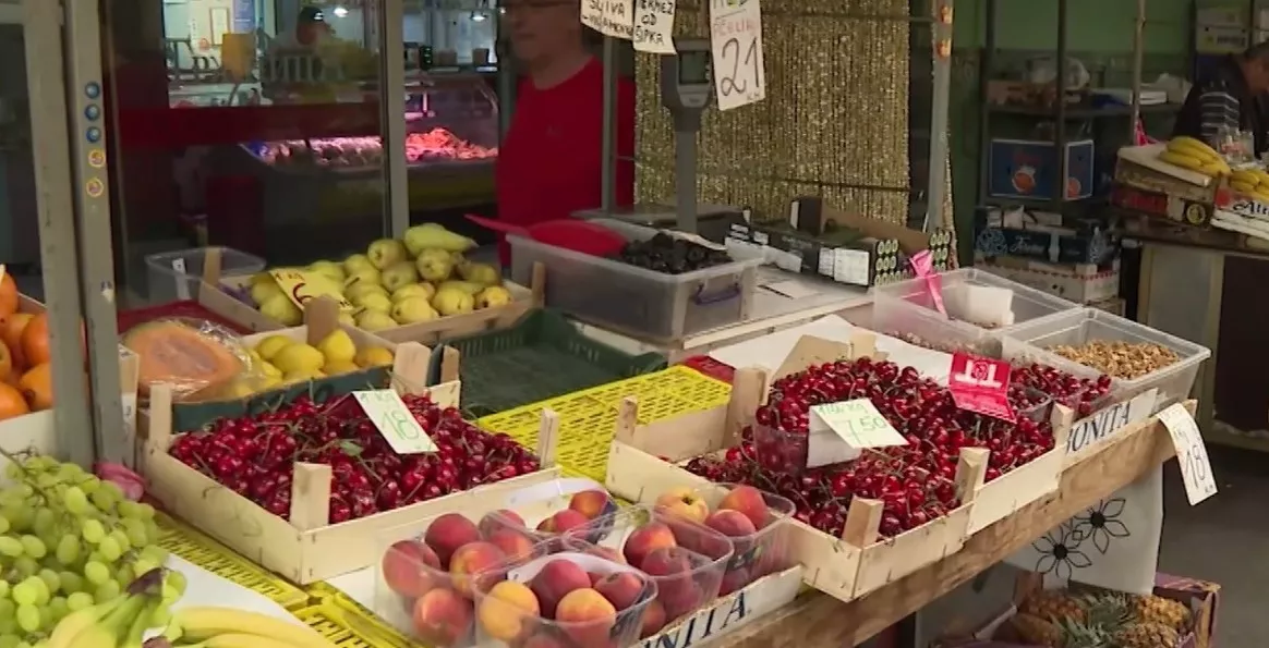 Šumske jagode kao crno zlato: Cijena kilograma ide i do 100KM