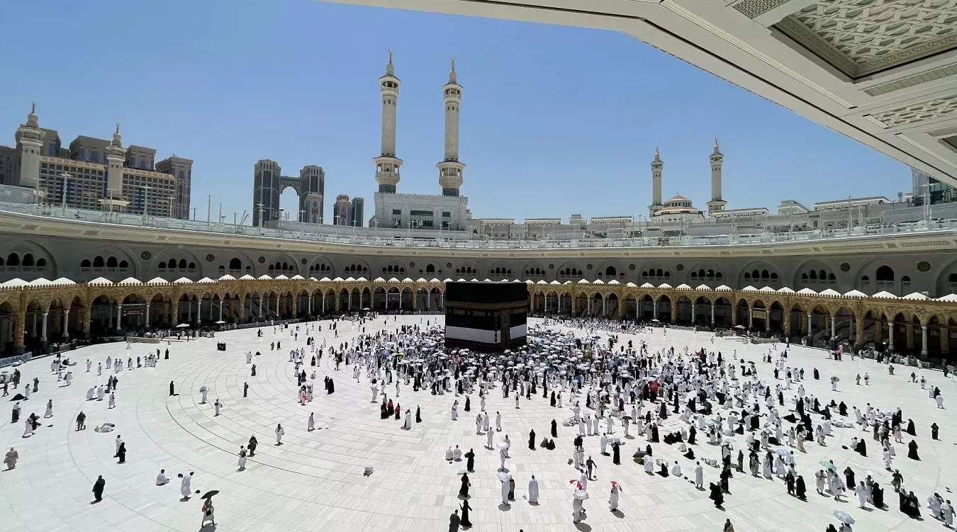 Saudijska Arabija se suočava sa sparnom vrućinom dok muslimani kreću na hadž