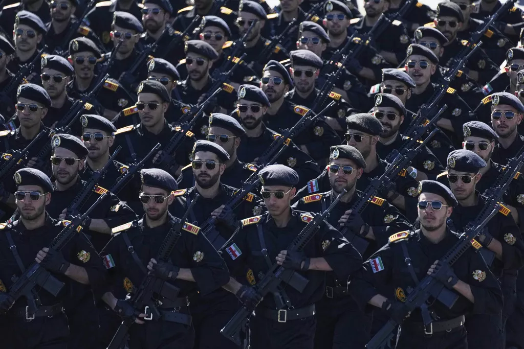 Ko vodi iransku vojsku nakon smrti generala u napadima Izraela