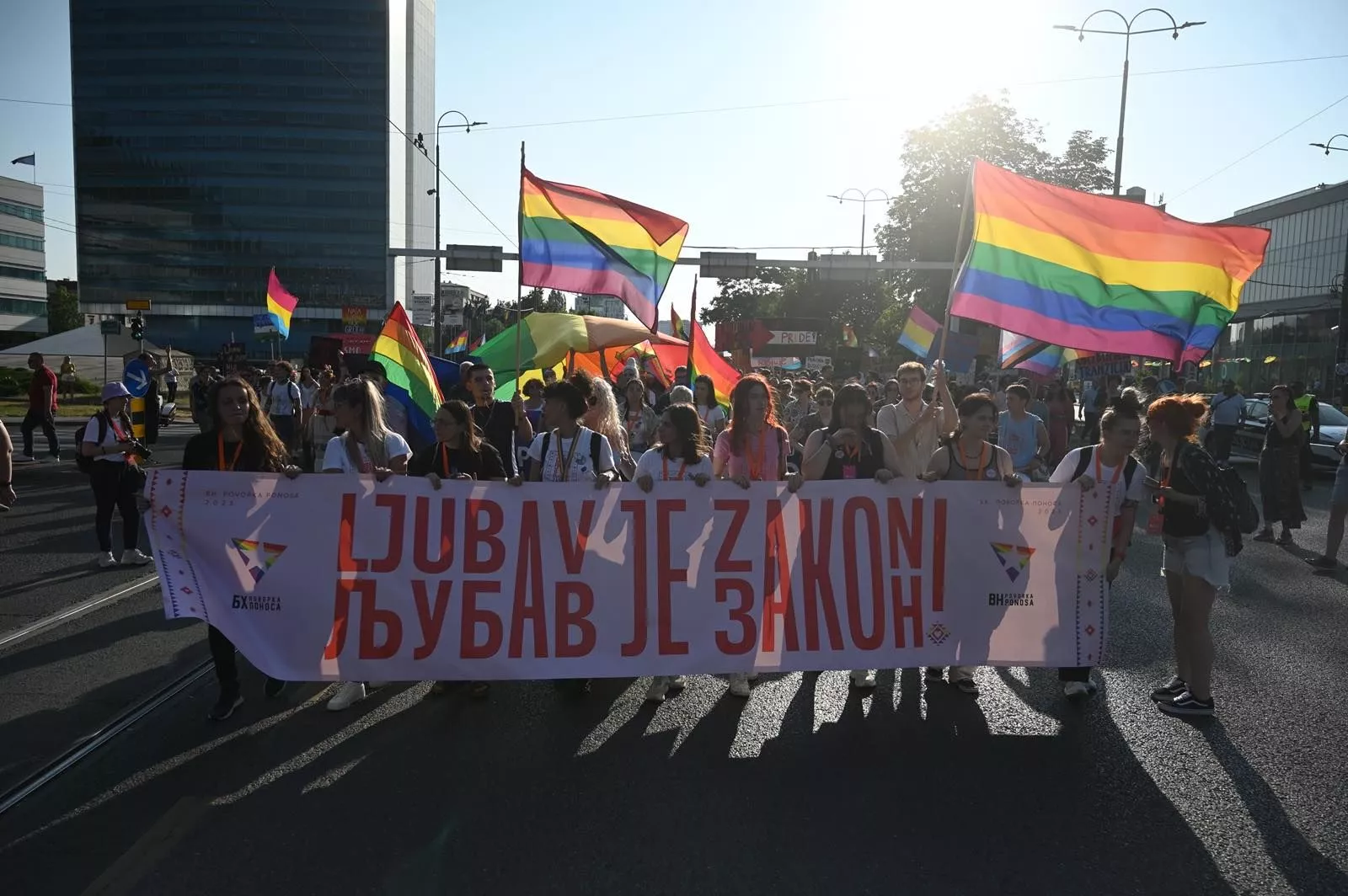 Pod sloganom “Ljubav je zakon”, počela šesta "Povorka ponosa" u Sarajevu