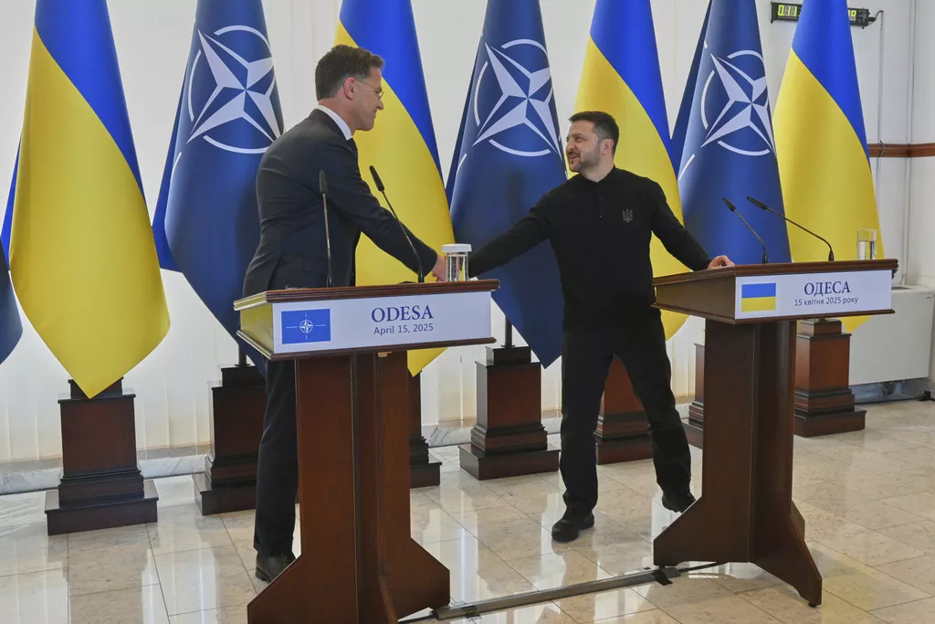 Rutte: Put Ukrajine u NATO "nepovratan"