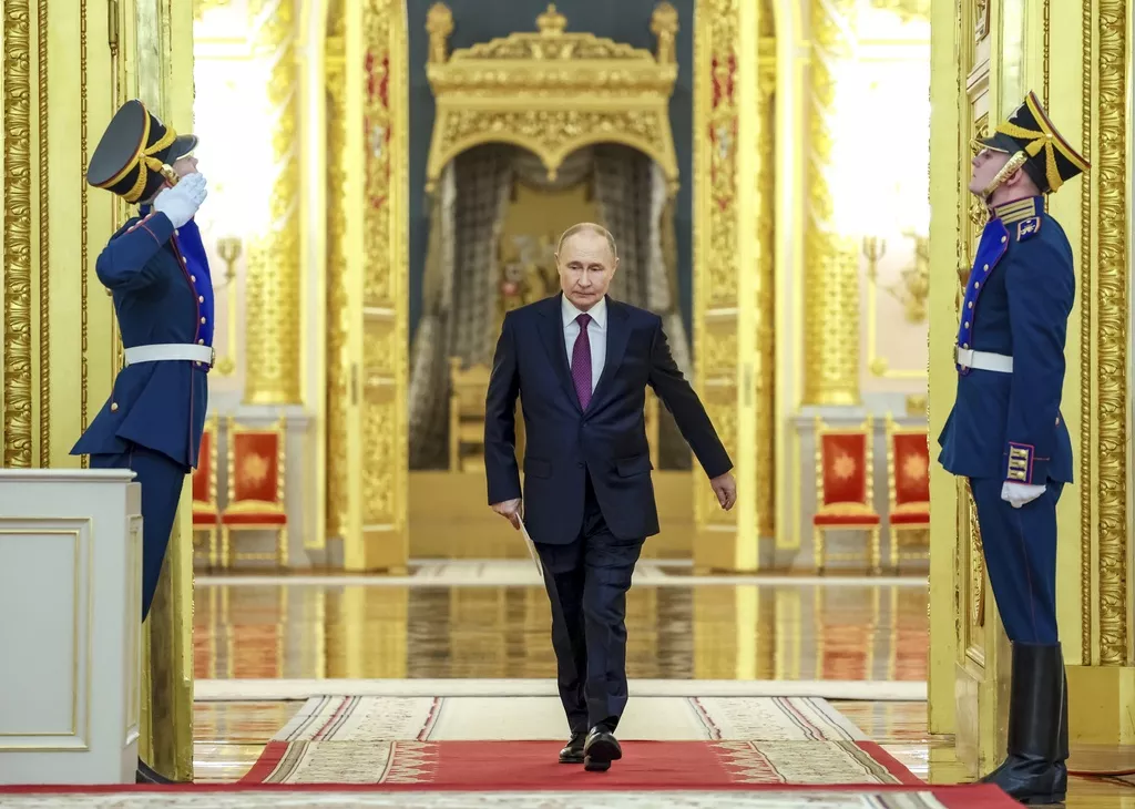 Putin: Serijska proizvodnja balističke rakete Orešnik u toku, pojačavamo proizvodnju