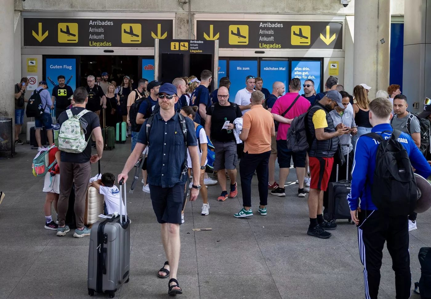 Majorka: Urušio se dio krova na aerodromu