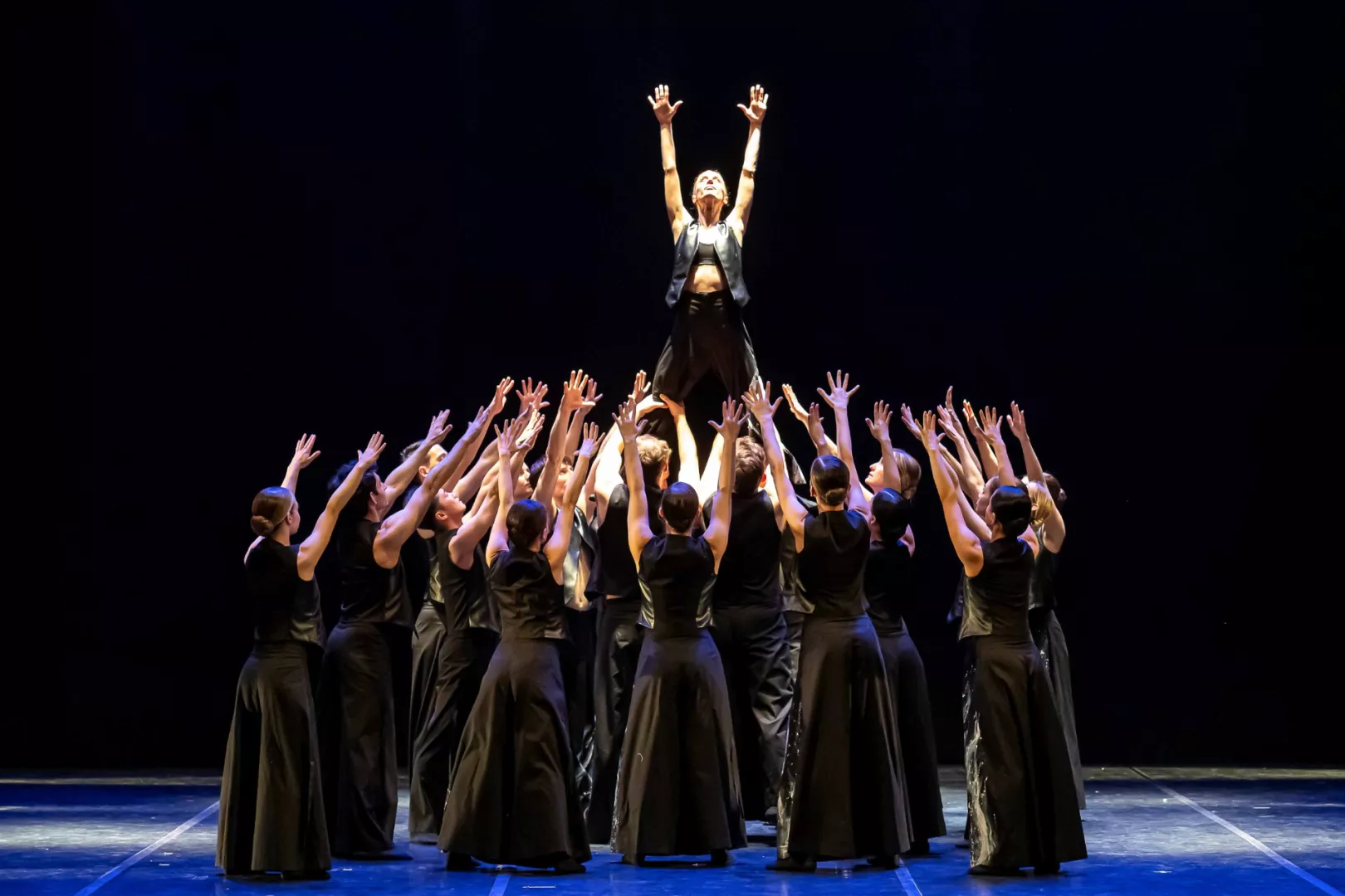 Baletna predstava “Carmen; Bolero“ zabilježila veliki uspjeh na Festivalu u Tivtu