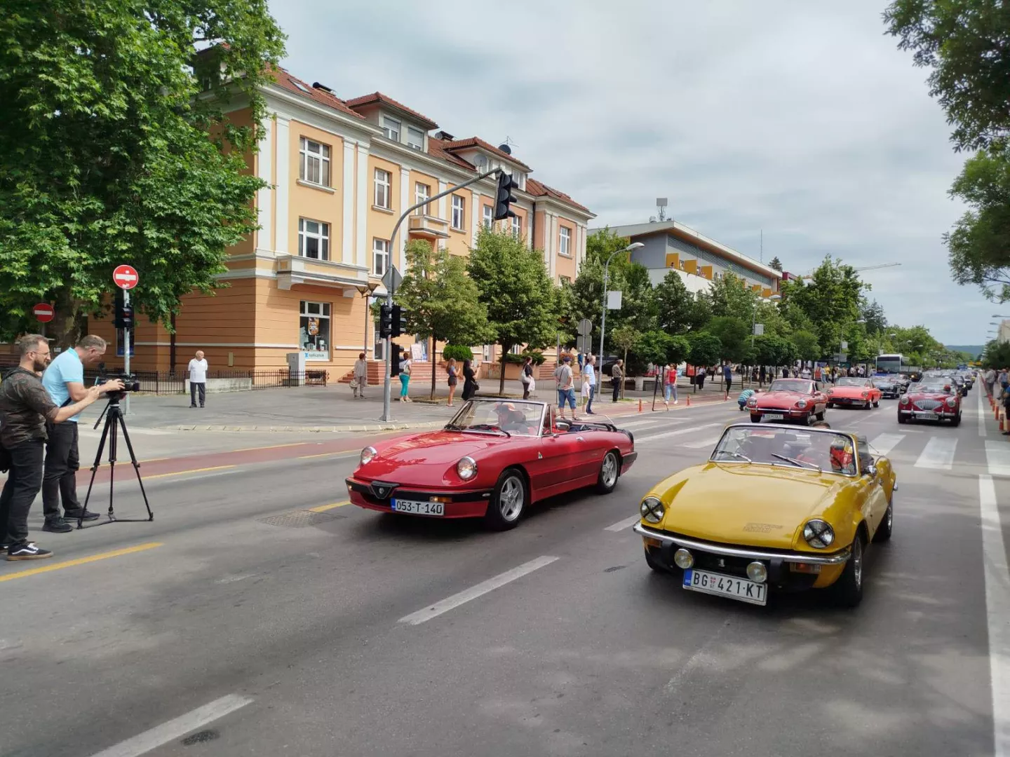 Defile automobilske elegancije i šarma u centru Banjaluke
