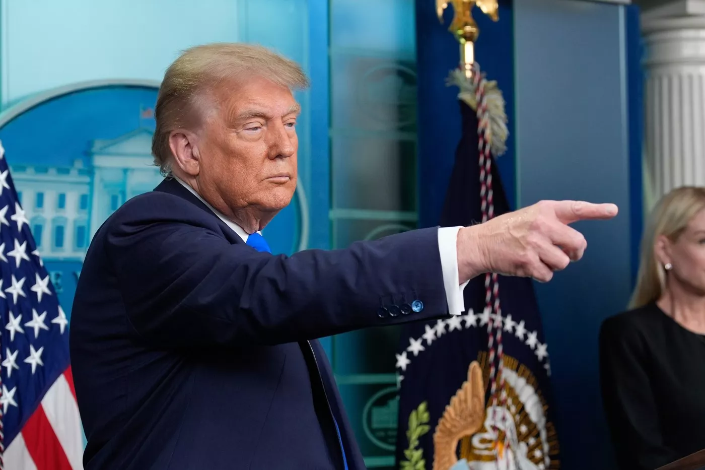 Trump zbog izjava Khameneija odustao od ukidanja sankcija Iranu