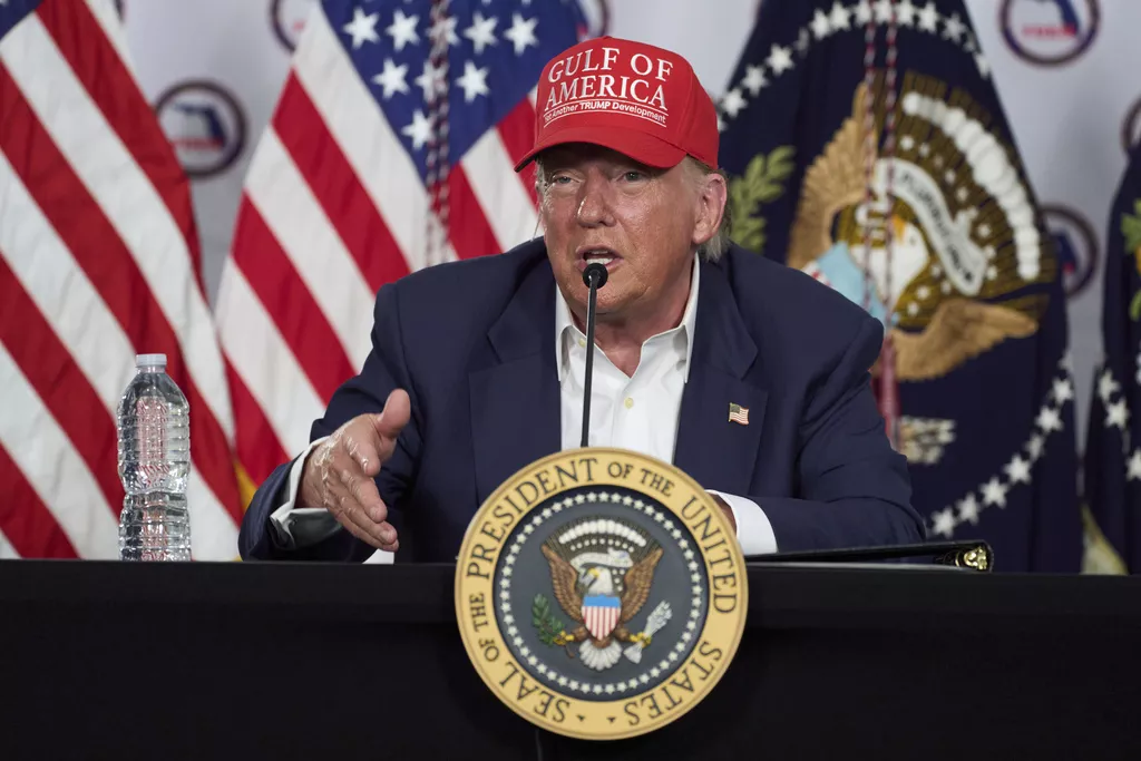 Trump najavio da će spriječiti 'komunističkog luđaka' kandidata za gradonačelnika da uništi New York