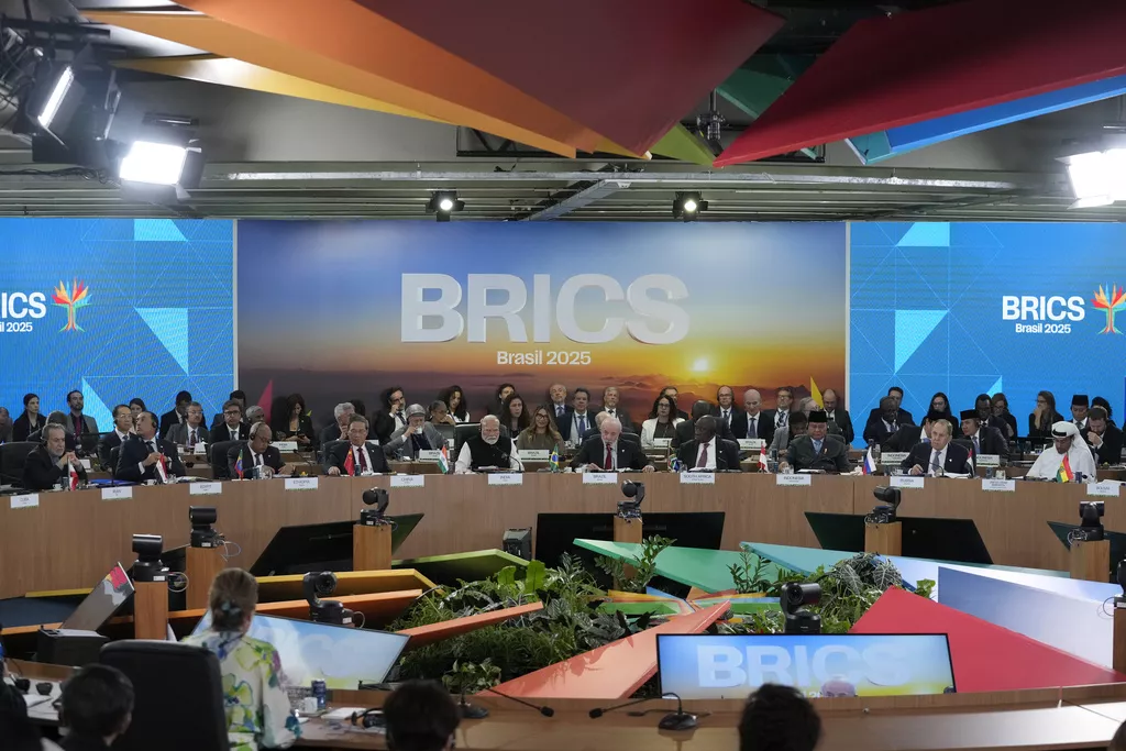 Trump prijeti dodatnim tarifama od 10% za zemlje BRICS-a