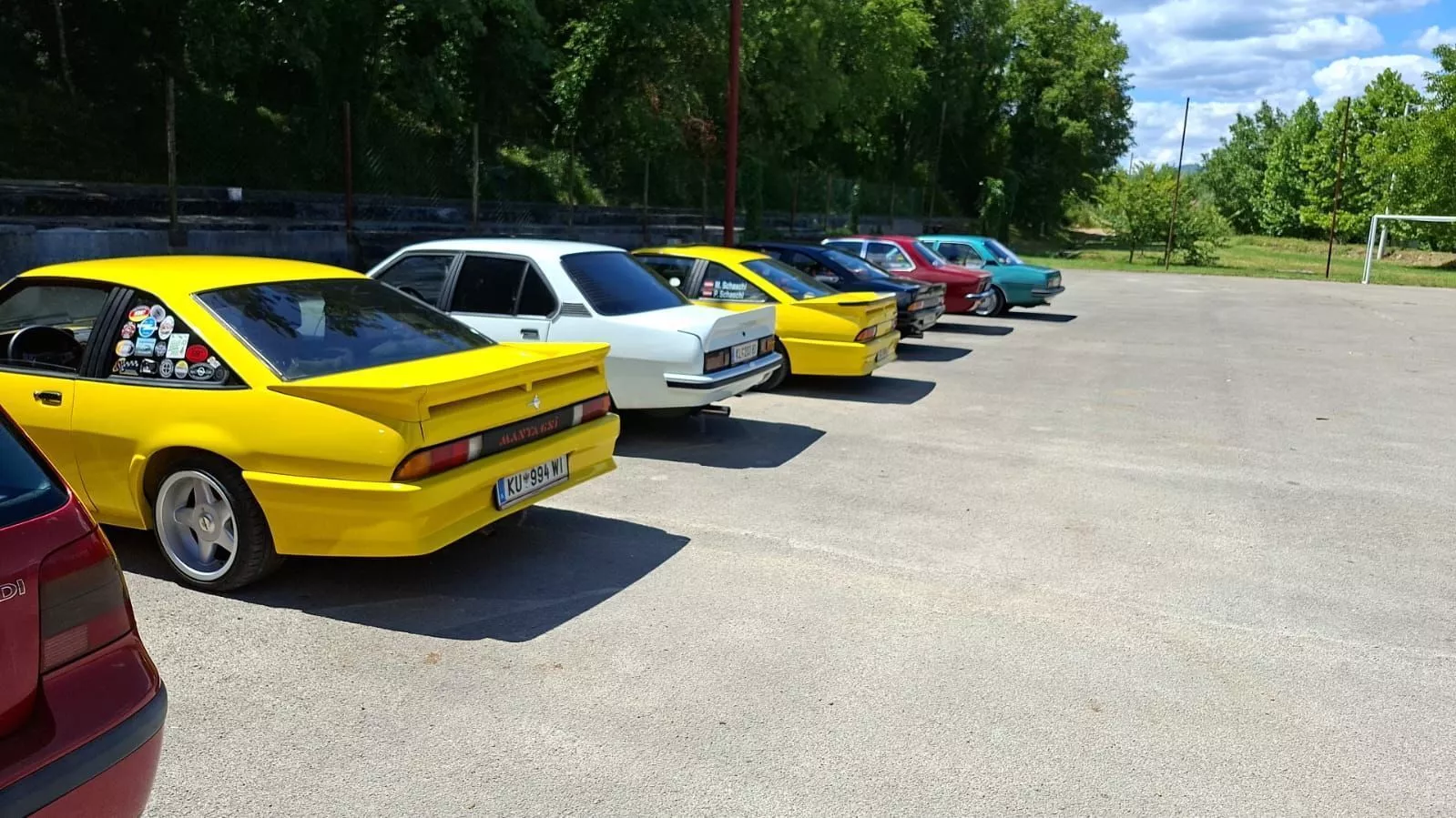 Ljubitelji "Opel" vozila okupili se u Hercegovini na tradicionalnom susretu