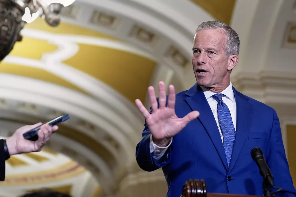 Senator Thune bi mogao blokirati sankcije Rusiji