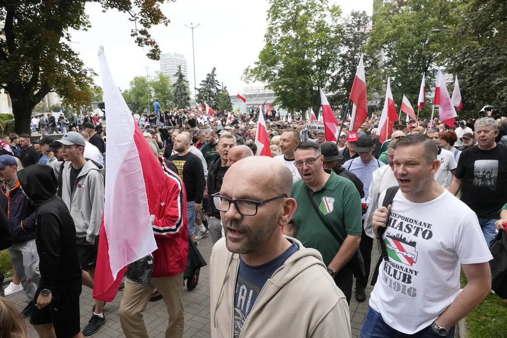 Antimigrantski protesti u Poljskoj: Građani traže zatvaranje granica sa nekoliko država
