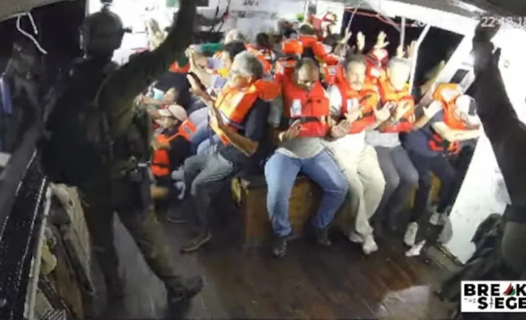 Izraelska vojska napala humanitarni brod "Handala" na putu za Gazu: Prijenos naglo prekinut
