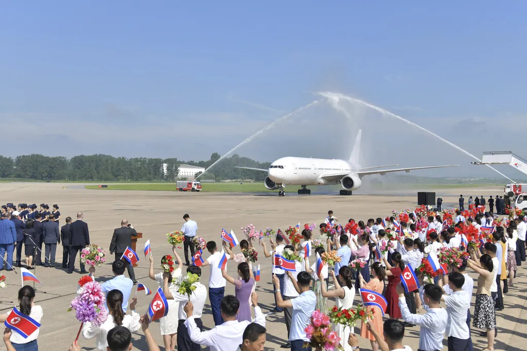 Prvi direktan let: Avion iz Pjongjanga sletio u Moskvu