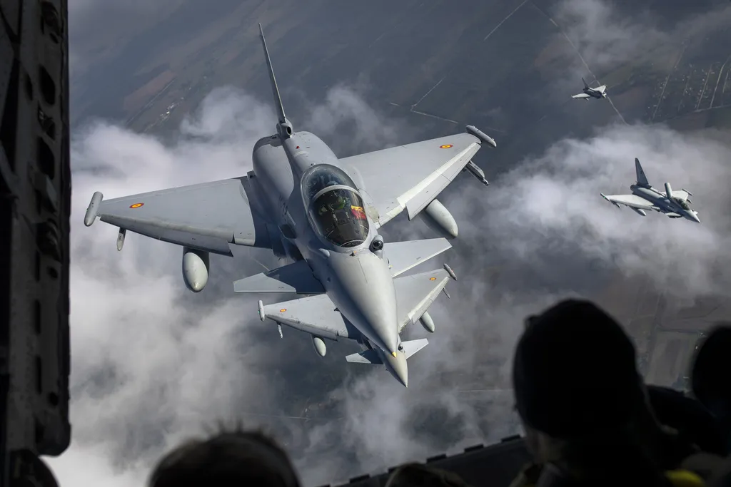 Nemačka se naoružava, milijarde za avione i oklopna vozila