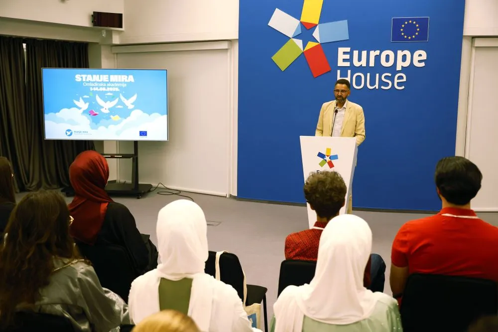 U Sarajevu otvorena Omladinska akademija "Stanje mira"