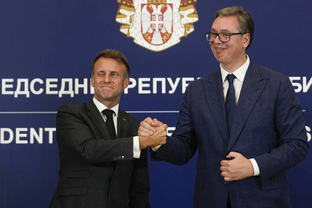 Macron nakon razgovara s Vučićem: Vrlo važna stabilnost BiH i poštivanje vladavine prava