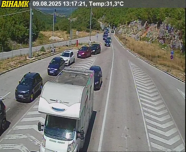 Gužve na većini graničnih prelaza u BiH