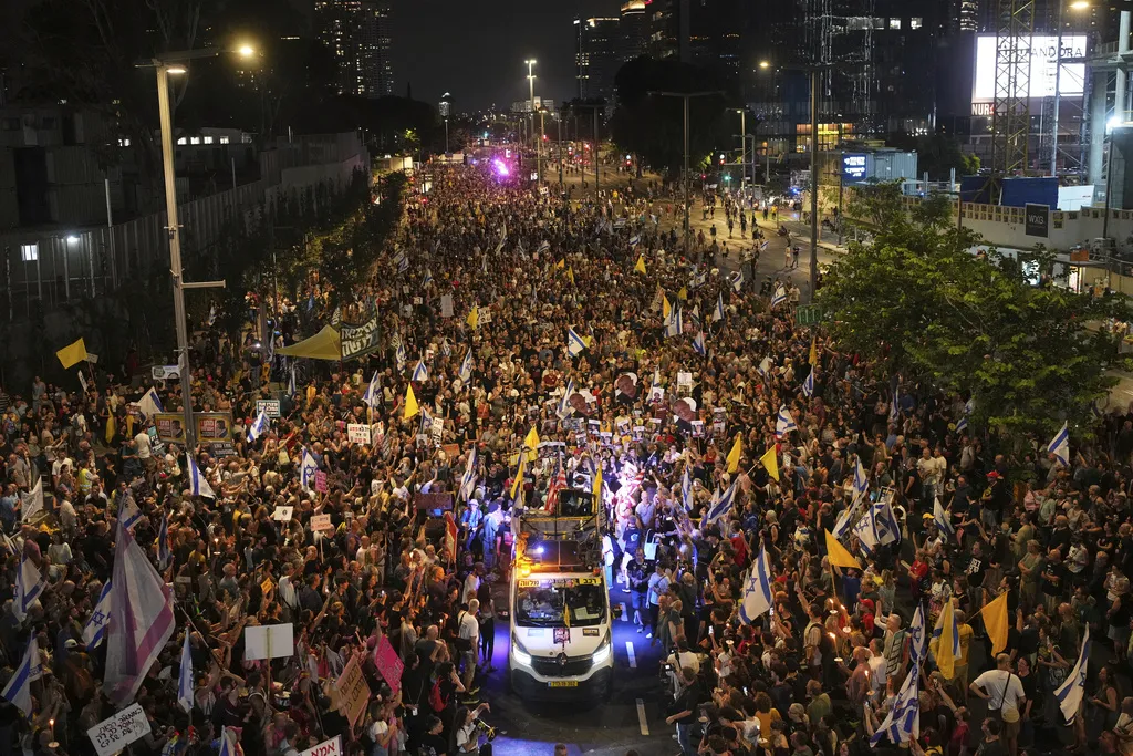 Hiljade demonstranata u Tel Avivu protiv eskalacije rata u Gazi