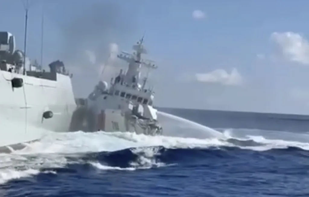 Sudar dva kineska broda u spornim vodama Južnog kineskog mora