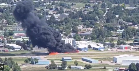 Avion sletio na aerodrom u Montani i sudario se sa parkiranim avionom