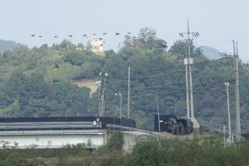 Sjeverna Koreja pokrenula artiljerijske vježbe prije vježbi SAD-a i Južne Koreje