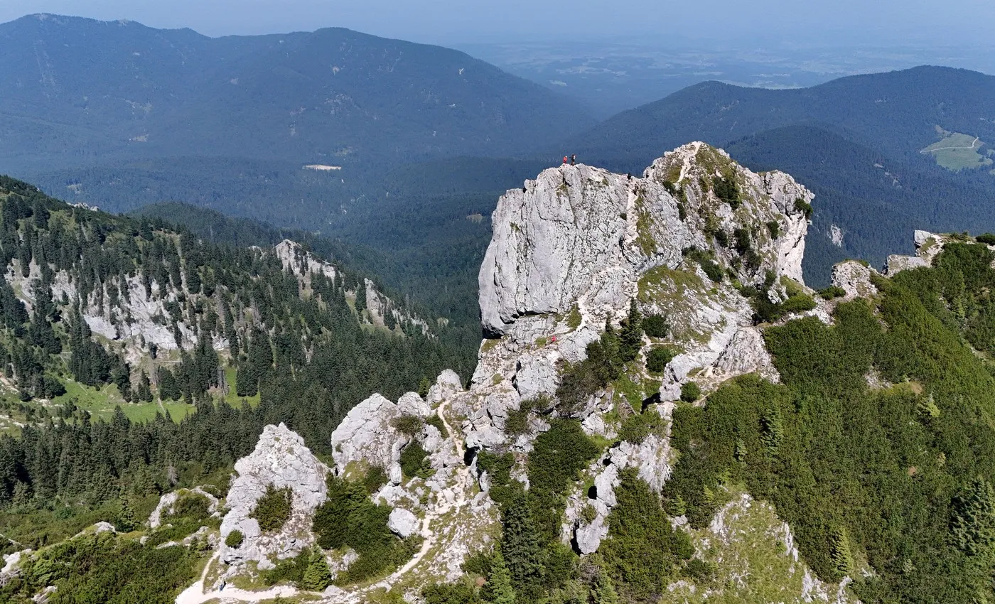 Dvoje italijanskih planinara poginulo u nesreći u Alpima