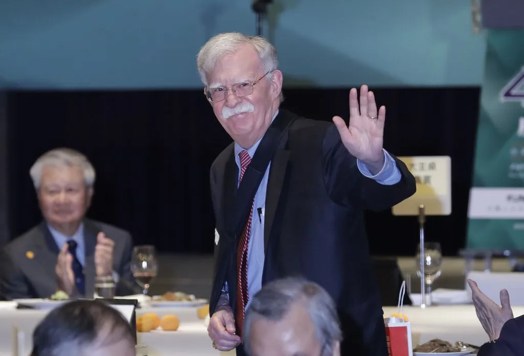 Bolton: Tramp nije izgubio, ali je Putin odnio jasnu pobjedu