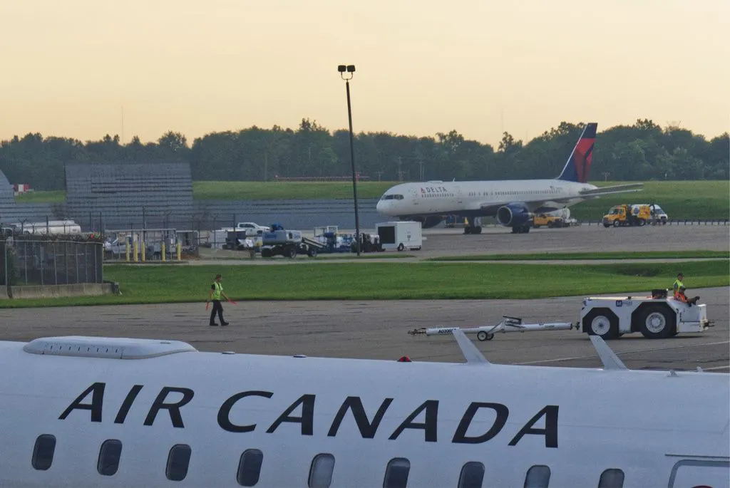 Air Canada obustavlja letove zbog štrajka više od 10.000 stjuardesa