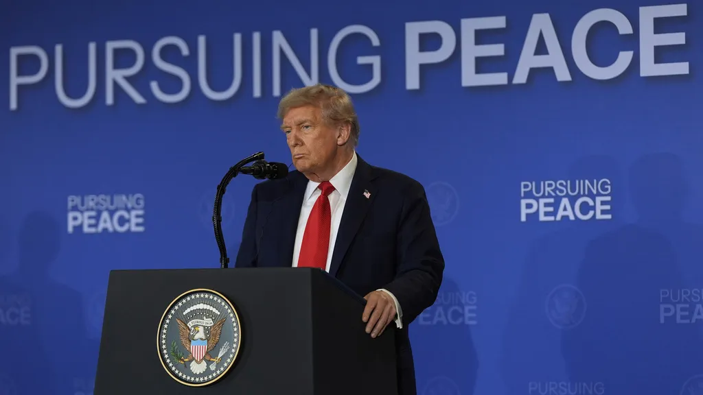Trump: Kijev treba da prizna Donbas kao ruski