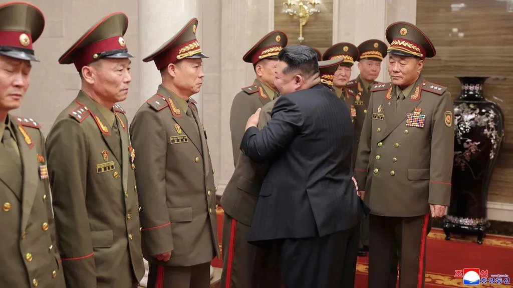 Kim prvi put priznao teške gubitke u Kursku, grlio uplakane vojnike: Oprostite mi