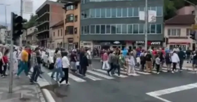 Građani Konjica pola sata neprestano prelazili pješački prijelaz