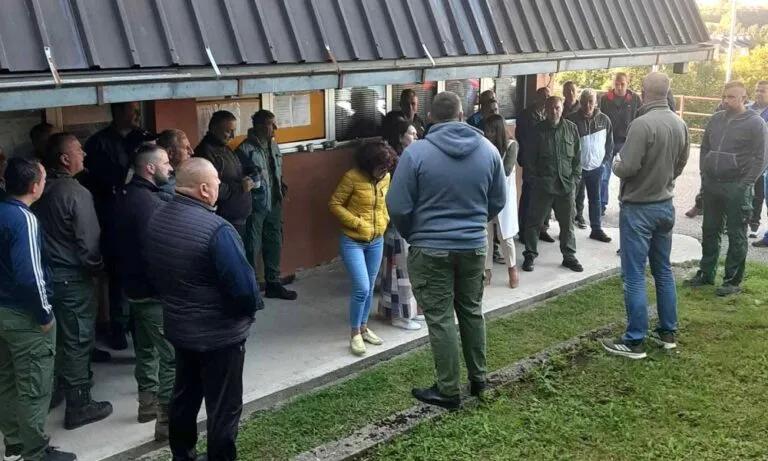 Radnici ŠG “Čemernica” iz Kneževa stupili u štrajk, traže plate i doprinose