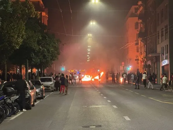 Sukob mladih i policije u Švajcarskoj zbog pogibije tinejdžera